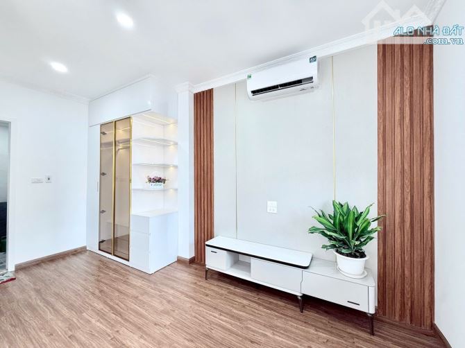 Bán Nhà 7 Tầng phố Chùa Bộc - Thái Hà 58M Kinh Doanh VP, Spa chỉ 18.38 Tỷ