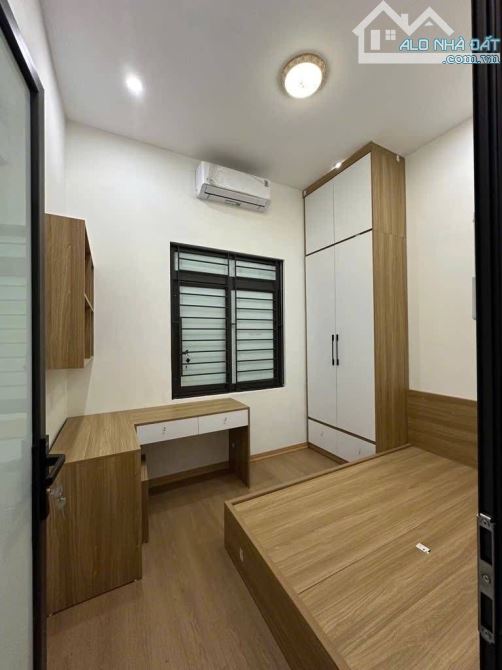 "HIẾM"NHÀ PHỐ MINH KHAI - 3 NGỦ - ĐỦ CÔNG NĂNG - AN SINH ĐỈNH-20M RA OTO-GIÁ 5.78 TỶ