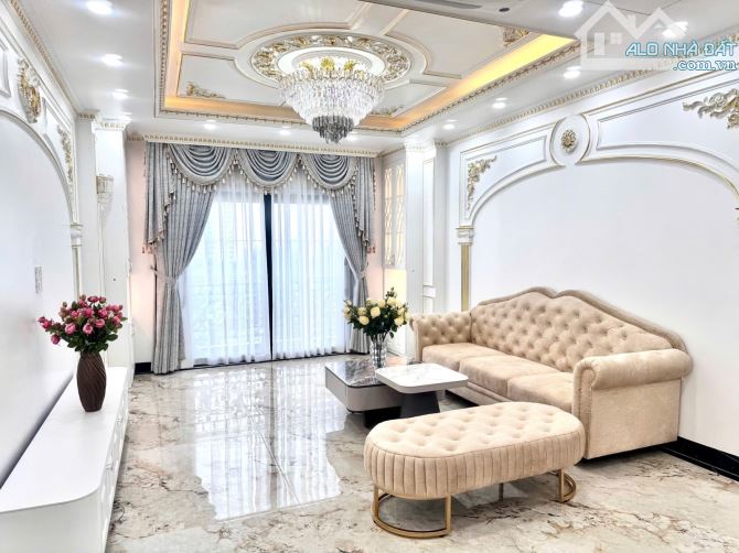 Bán Toà 7 Tầng phố Yên Lạc, vỉa hè KD ô tô dừng đỗ 56M - MT 4.8M chỉ 27x tỷ