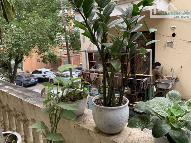 Bán nhà Phân lô KĐT Định Công Hoàng Mai 82mx5T chỉ 36 tỷ lô góc kinh doanh đỉnh ô tô tránh