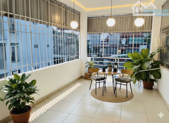 CHỈ 8.1 TỶ CÓ NHÀ 5 TẦNG 42M2 ĐỐNG ĐA