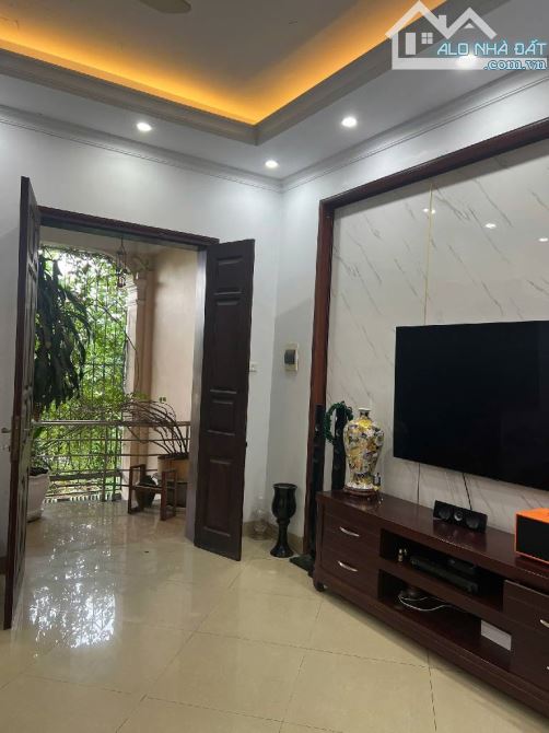 Phố Đại Đông, Vĩnh Tuy, Minh Khai, 87m mt 5, vuông 4t, thiết kế 6, gia 19,8 ty