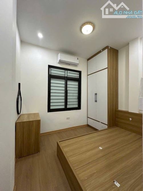 "HIẾM"NHÀ PHỐ MINH KHAI - 3 NGỦ - ĐỦ CÔNG NĂNG - AN SINH ĐỈNH-20M RA OTO-GIÁ 5.78 TỶ