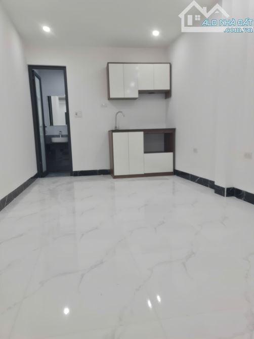 BÁN TOÀ NHÀ 5 TẦNG THANG MÁY TẠI SỐ 6, NGÕ 433 BẠCH MAI