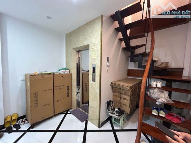 Bán vị trí kim cương - Mặt phố - viu hồ