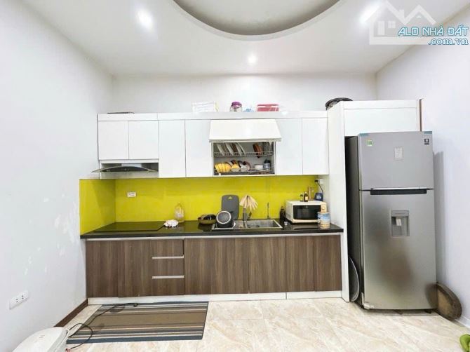 TÂN MAI 52m2 ,MT 4,1m -3m ra phố -OTO- NHỈNH 13TỶ CÓ TL