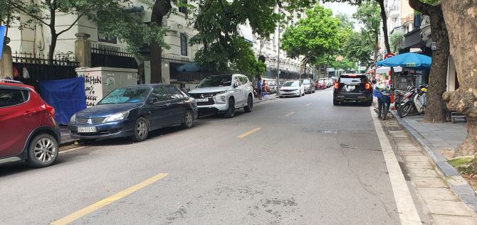 Bán nhà mặt phố Bảo Khánh Hoàn Kiếm , 101m2, mt 5m, KD đỉnh, 150 tỷ