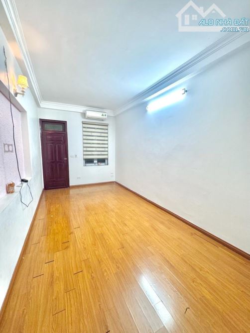 Bán Nhà Vĩnh Hưng - Hoàng Mai nhà 30m - 5 tầng giá mềm 6.1 tỷ còn tl