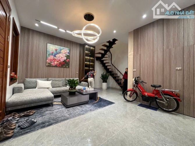 TÂN MAI 52m2 ,MT 4,1m -3m ra phố -OTO- NHỈNH 13TỶ CÓ TL