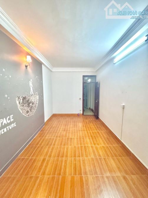 Bán Nhà Vĩnh Hưng - Hoàng Mai nhà 30m - 5 tầng giá mềm 6.1 tỷ còn tl