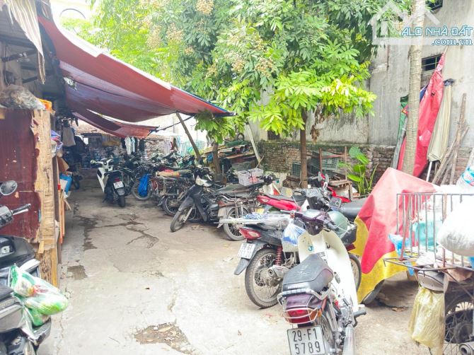 Bán 02 mảnh đất diện tích lớn. Full thổ cư, 380m2, mặt tiền 13m, vuông A4