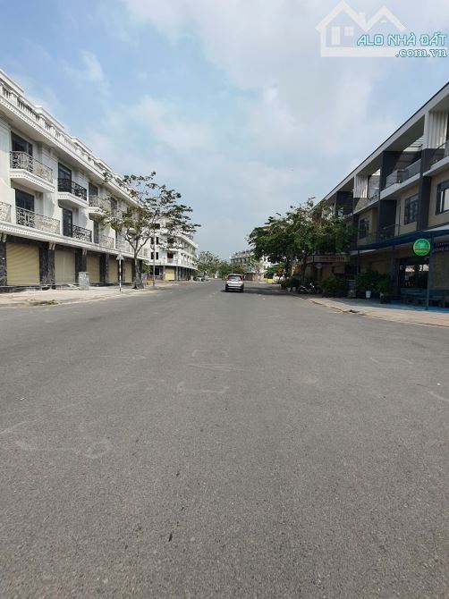 Cho thuê 2 phòng CHDV 30m2 góc 2 mặt tiền khu TĐC Bửu Long giá chỉ 5tr/tháng - 1