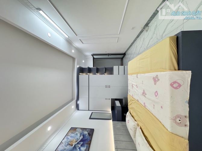 BÁN NHÀ LĨNH NAM – 27M² – 5 TẦNG – HÀNG XÓM TIMECITY