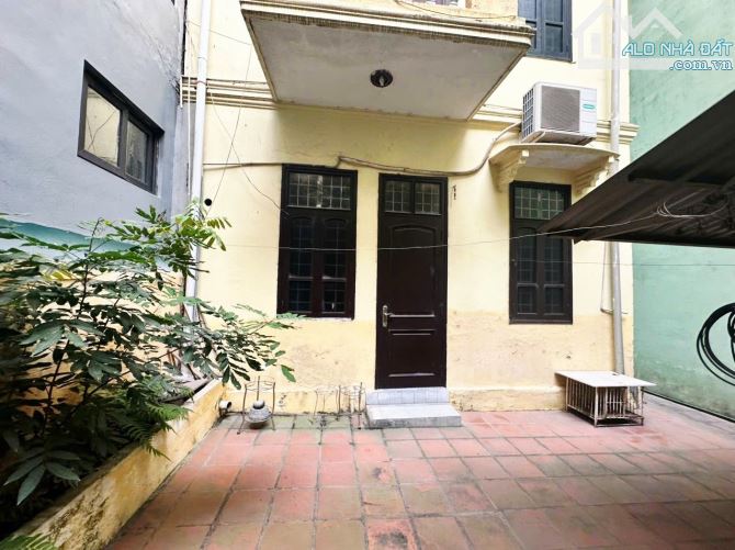 NHÀ SÂN VƯỜN 150M2 - MT 7M - LINH LANG - ĐỘI CẤN - PHAN KẾ BÍNH - Ô TÔ CON LÙI CỬA