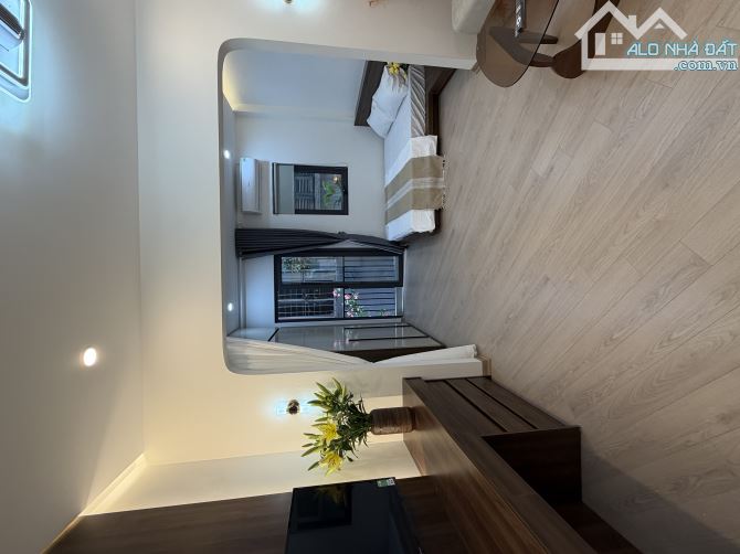 HIẾM! Toà Apartment 9 tầng, View Hồ Tây, dòng tiền 2 tỷ/ năm.