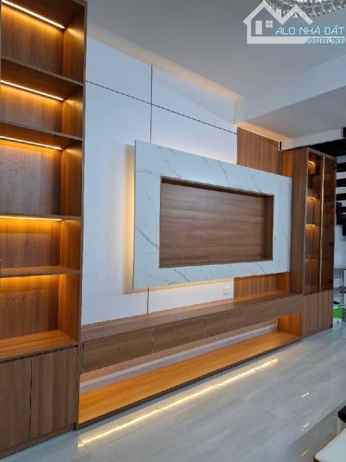 QUÁ HIẾM - NHÀ ĐẸP - THUỴ KHUÊ - TÂY HỒ - 41M - 5 TẦNG - MẶT TIỀN 4M - 14,8TỶ - 10M RA MẶT