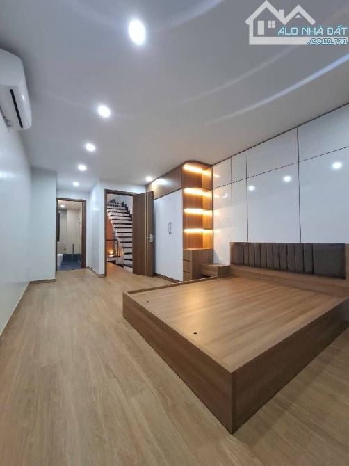 QUÁ HIẾM - NHÀ ĐẸP - THUỴ KHUÊ - TÂY HỒ - 41M - 5 TẦNG - MẶT TIỀN 4M - 14,8TỶ - 10M RA MẶT