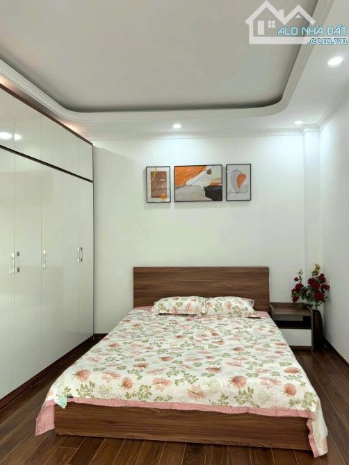 Hoa hậu phân khúc, 6 tầng thang máy xây mới Định Công Thượng, 15m ra oto,35m2 x Giá 9.9 tỷ