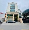 Bán toà nhà văn phòng phố Nguyễn Văn Cừ, Long Biên 234m chào 68 tỷ