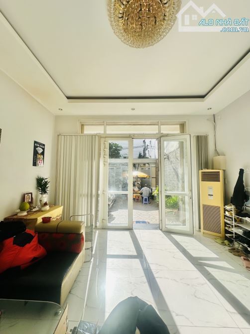 Trung tâm Quận 10 ngay Cầu vượt 3 tháng 2. Đường 12m. 230m2. 3 tầng. Giá 59 tỷ TL — ảnh 2