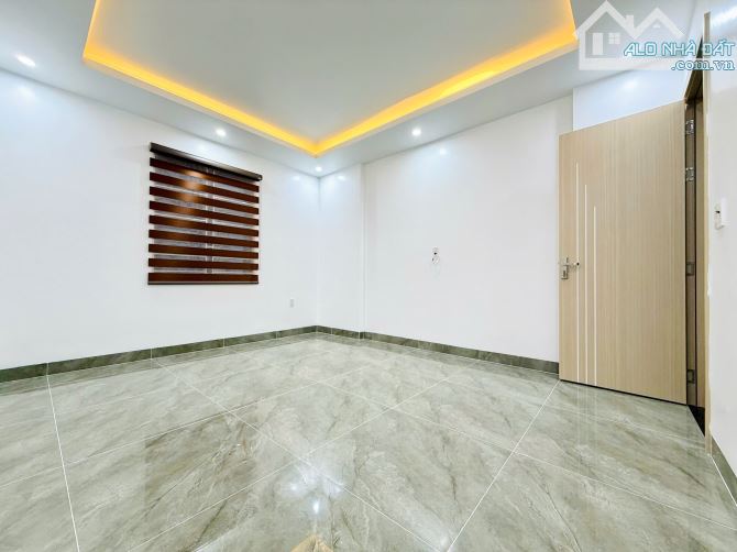 CẦN BÁN CĂN NHÀ XÂY 4 TẦNG ĐỘC LẬP CÓ THANG MÁY TẠI KHU TDC CHỢ HOA QUẢ SỞ DẦU HỒNG BÀNG H - 21