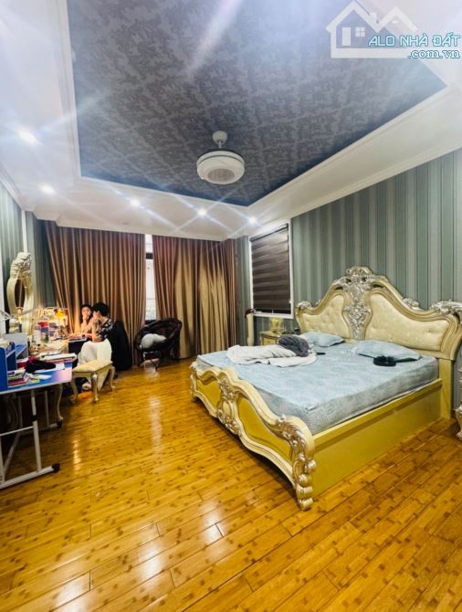 BÁN GẤP NHÀ CẦU GIẤY DT45m2*7T THANG MÁY NHÀ MỚI MẶT NGÕ OTO TRÁNH KD. CHỈ 15.8 TỶ