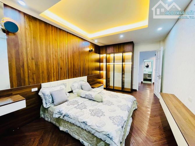 CHÍNH KINH - 10m RA PHỐ - MẶT NGÕ - NHÀ ĐẸP - 35m2 - 5T - 4,5m MẶT TIỀN