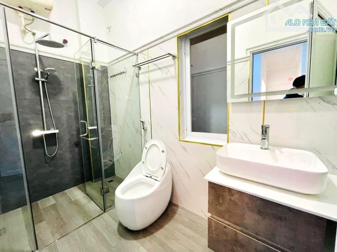 CHÍNH KINH - 10m RA PHỐ - MẶT NGÕ - NHÀ ĐẸP - 35m2 - 5T - 4,5m MẶT TIỀN