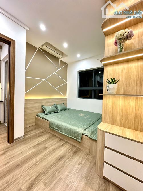 Căn hộ 12 Ct12a kim văn kim lũ, 2 ngủ, giá 3.x tỷ, Phường Định Công, sđcc, 2 ngủ.