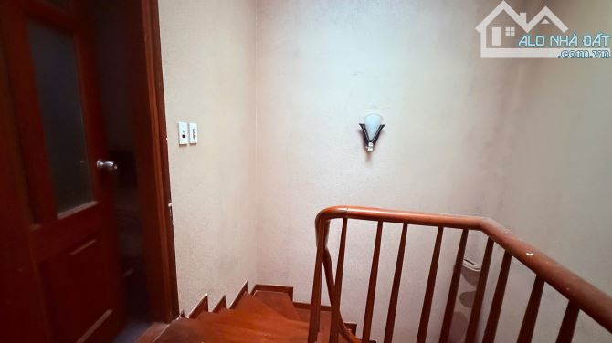 BÁN NHÀ PHẠM VĂN ĐỒNG CẦU GIẤY-5 TẦNG-32M2-MT 4.1M GIÁ RẺ NHẤT KHU VỰC CHỈ 7.6 TỶ