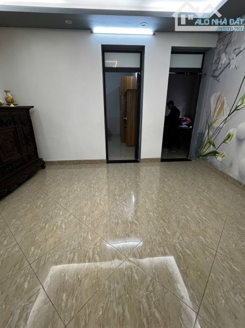 Chính chủ cần bán nhà Tam Trinh DT 120m, 3 ngủ, 2vs, 5.3 tỷ