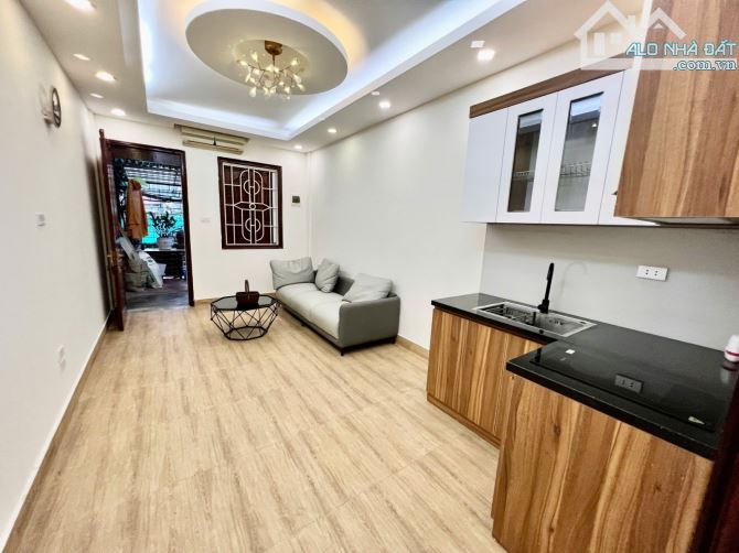 Bán nhà Tt Tầng (3+4) Tân Mai 110m2 sừ dụng 3 ngủ 2 vs thoáng sáng 4.6 tỷ