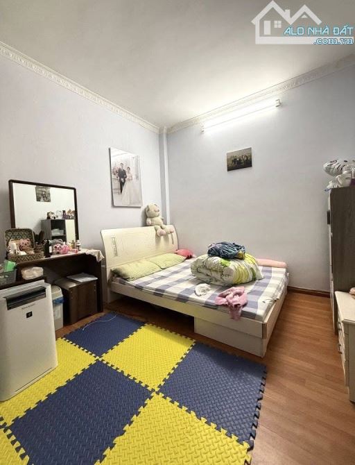 Nhà đẹp hai thoáng Minh Khai-Sát phố-46m-9 tỷ 899