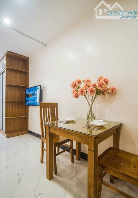 Cho thuê căn hộ: 30m 6tr; 40m 7tr; 45m 9tr; 65m 15tr; 90m 20tr. Phố Lò Đúc - 12