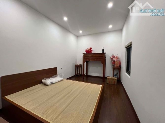 Bán Nhà 5 Tầng chỉ hơn 7 Tỷ, 5 Ngủ ngõ nông rộng phố Tạ Quang Bửu- Bách Khoa - Hà Nội