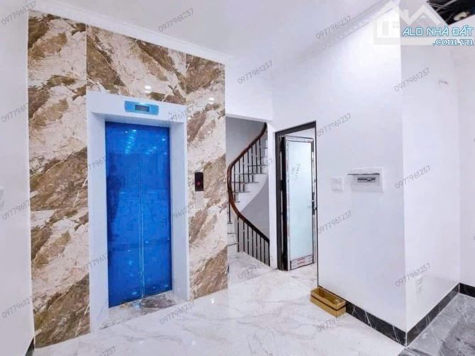 BÁN NHÀ HOÀNG QUỐC VIỆT 80m2 sổ × 8T THANG MÁY. 2,3 Ô TÔ TRÁNH + VỈA HÈ - V.PHÒNG ĐỈNH