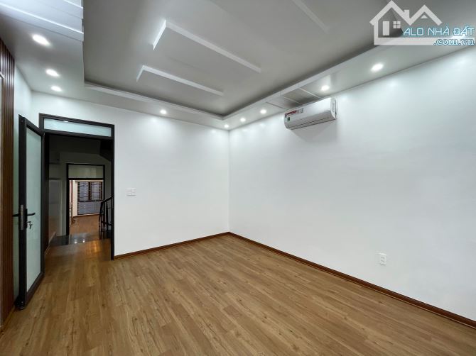 Nhà 4 tầng dân xây phân lô Lê Hồng Phong - 60m2 - Tây Nam - 3