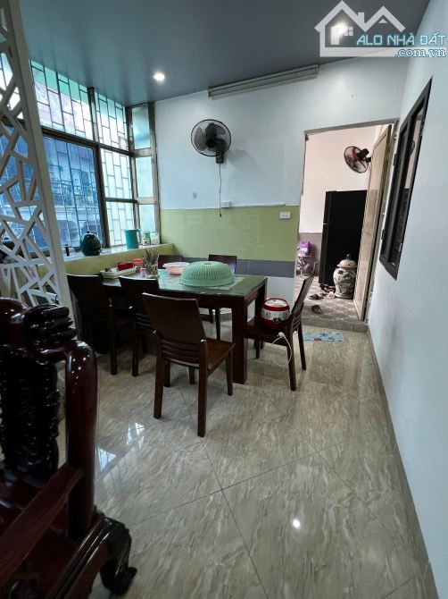 Chính chủ cần bán nhà Tam Trinh DT 120m, 3 ngủ, 2vs, 5.3 tỷ