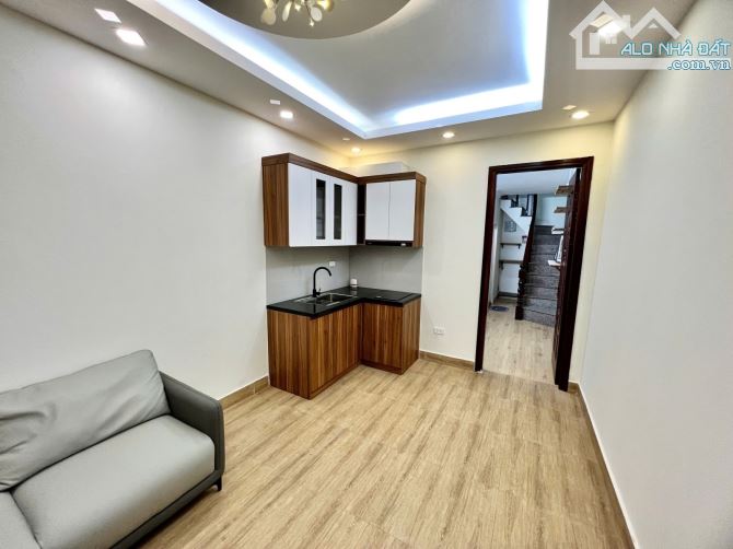 Bán nhà Tt Tầng (3+4) Tân Mai 110m2 sừ dụng 3 ngủ 2 vs thoáng sáng 4.6 tỷ