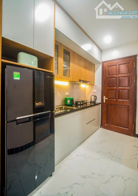 Cho thuê căn hộ: 30m 6tr; 40m 7tr; 45m 9tr; 65m 15tr; 90m 20tr. Phố Lò Đúc - 4