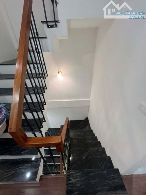 Bán Nhà 5 Tầng chỉ hơn 7 Tỷ, 5 Ngủ ngõ nông rộng phố Tạ Quang Bửu- Bách Khoa - Hà Nội