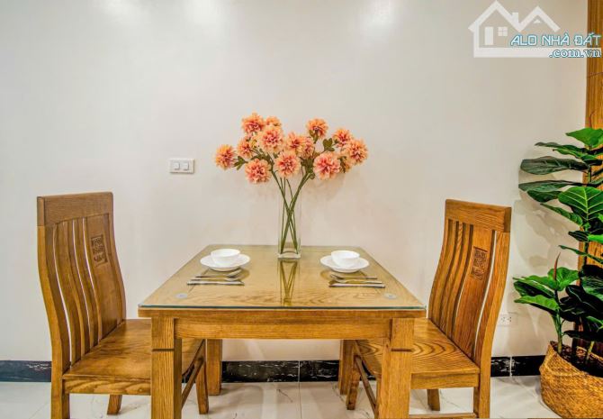 Cho thuê căn hộ: 30m 6tr; 40m 7tr; 45m 9tr; 65m 15tr; 90m 20tr. Phố Lò Đúc - 8