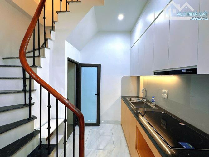 BÁN NHÀ XÂY MỚI THỊNH QUANG – ĐỐNG ĐA | HAI THOÁNG TRƯỚC SAU | FULL NỘI THẤT | Ở NGAY