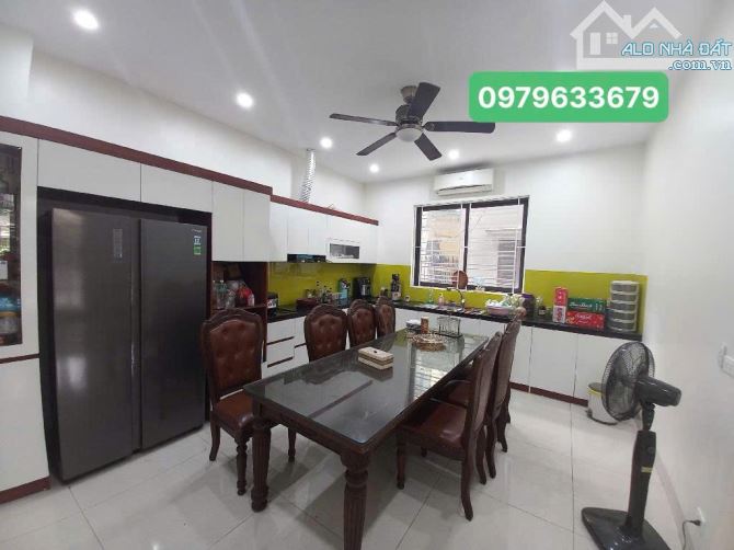 PHÚ XÁ ĐẸP SANG XỊN MỊN - LÔ GÓC BA THOÁNG - NGÕ Ô TÔ - CÁCH MẶT PHỐ CHỈ 20M - TẶNG FULL N