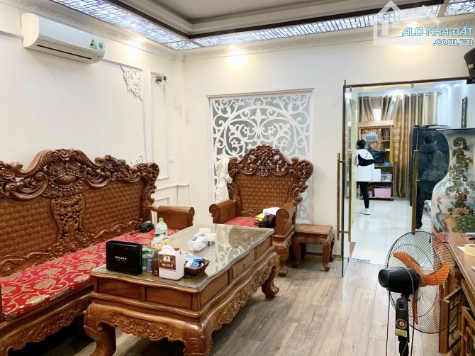 Thịnh Hào 1, mặt đường ôtô, KD sầm uất, 2 thoáng, 6 tầng TM, DT 42/47T2, MT4.35, giá 17 tỷ - 1