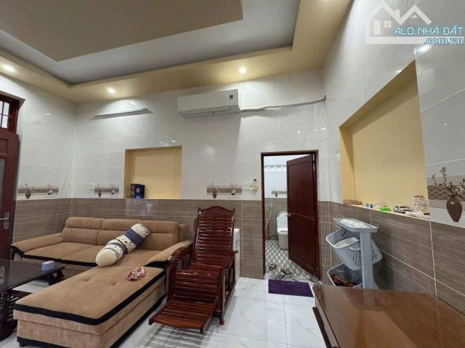 Nhà nhánh cf tím khu dân cư gần cách trường điểm - 2