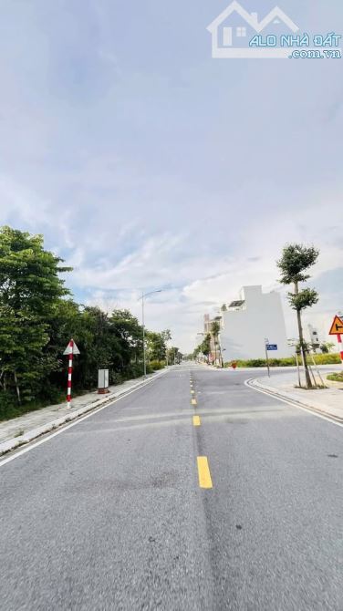 Bán lô đất trục thông thẳng đường chính rất đẹp lô LK12-12 phường Ngọc Châu tp hải dương - 2