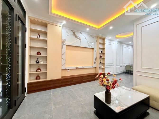 siêu phẩm trung tâm thanh xuân vương thừa vũ thang máy thoáng trước sau tổng 6 phòng ngủ