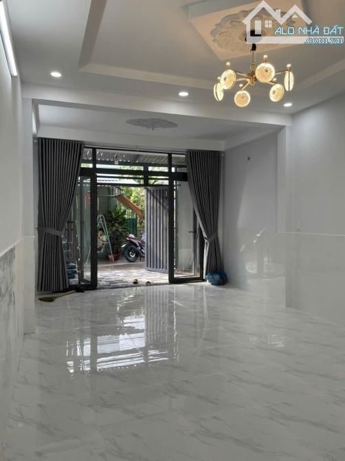 BÁN NHÀ TRƯỜNG CHINH ĐÔNG HƯNG THUẬN QUẬN 12-102M2 FULL THỔ- HXH CHỈ 6,7 TỶ - 2