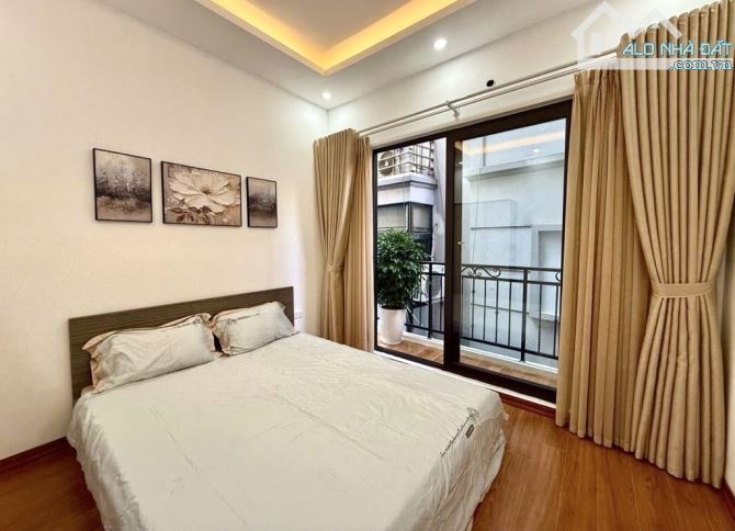 Sát oto,đủ đồ ở ngay-Cận Trương Định-34m-7 tỷ 599